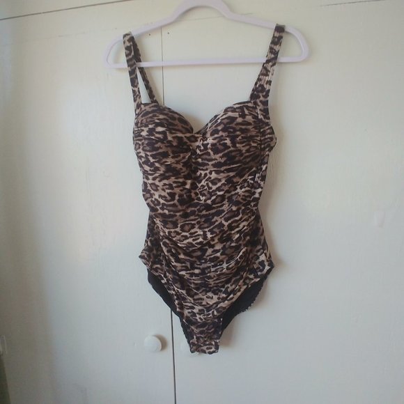 Bond-Eye Other - Bond-Eye Australia 1 Piece Leopard Print Swimsuit